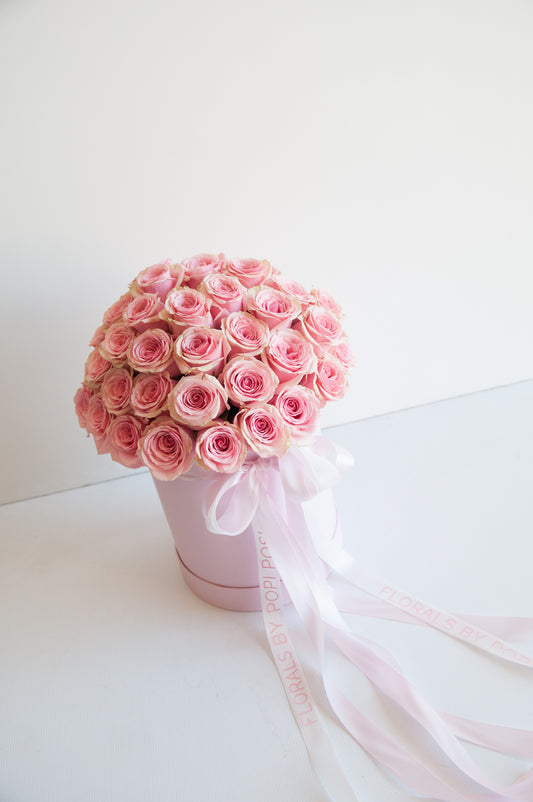 Premium Hat Box Roses