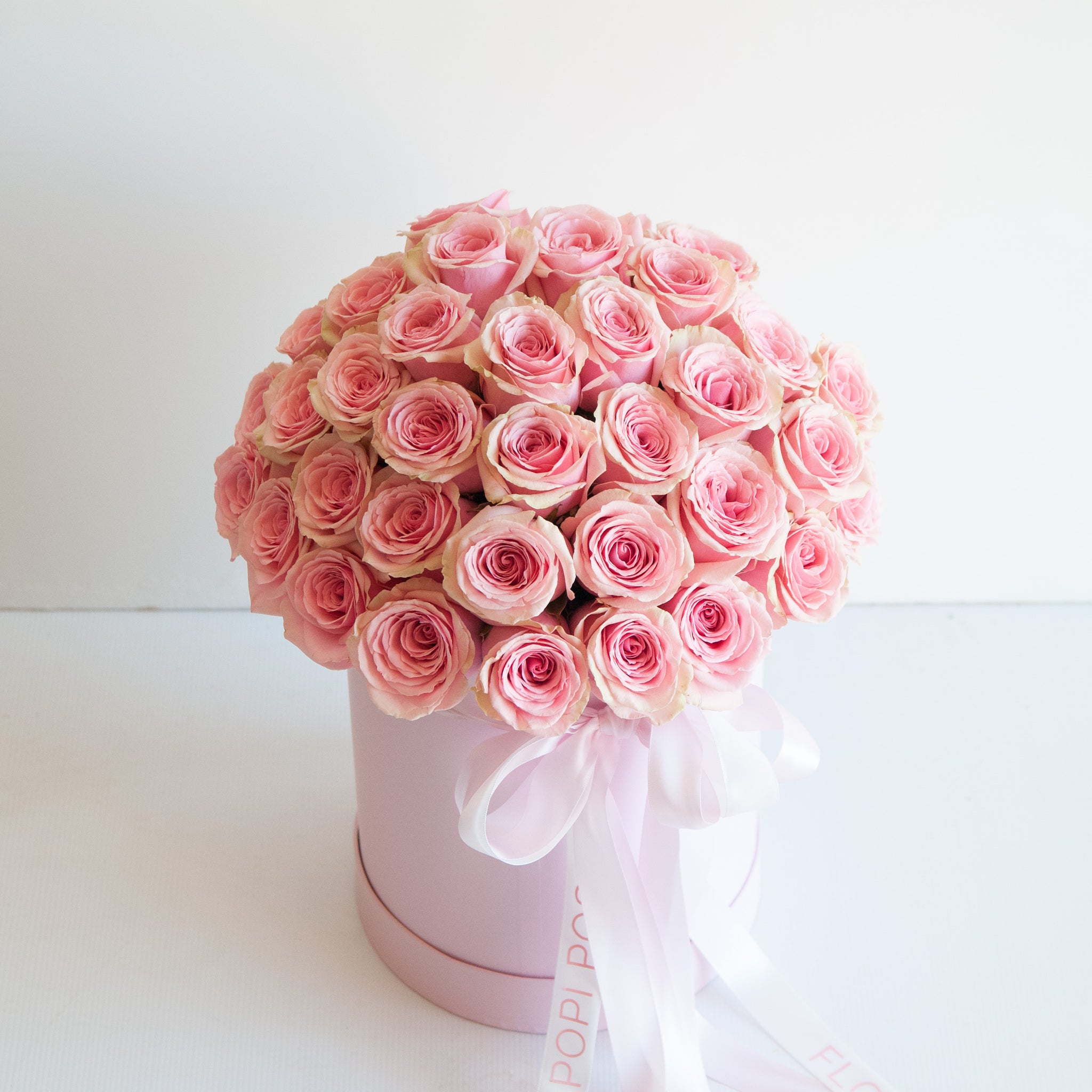 Premium Hat Box Roses