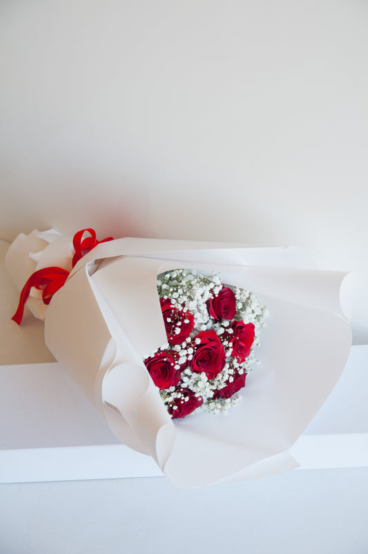 Roses with Baby's Breath Bouquet